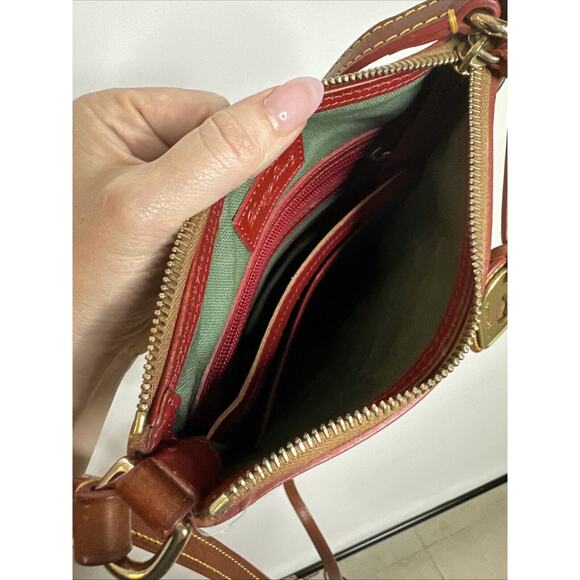 DOONEY & BOURKE Leather Letter Carrier Bag Tartan Print Crossbody Preppy y2k - Picture 9 of 16